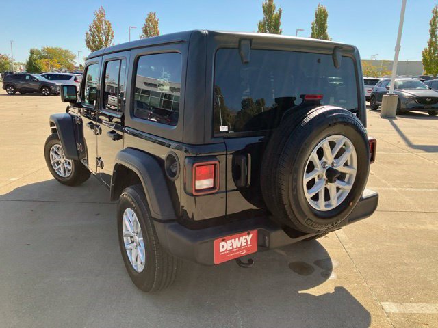 Used 2023 Jeep Wrangler Unlimited Sport AWD/4WD image 8