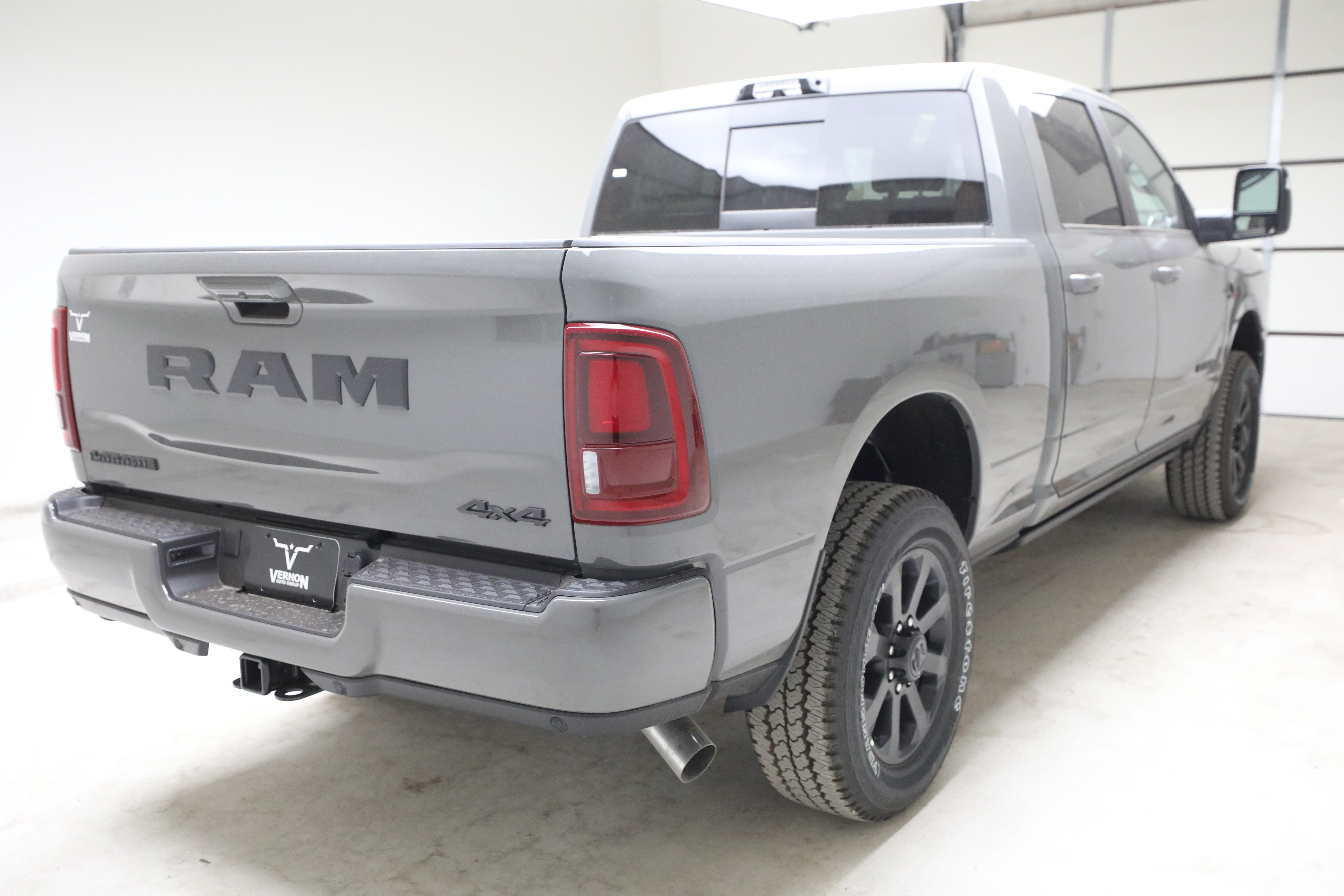 New 2026 RAM 3500 Laramie AWD/4WD image 5