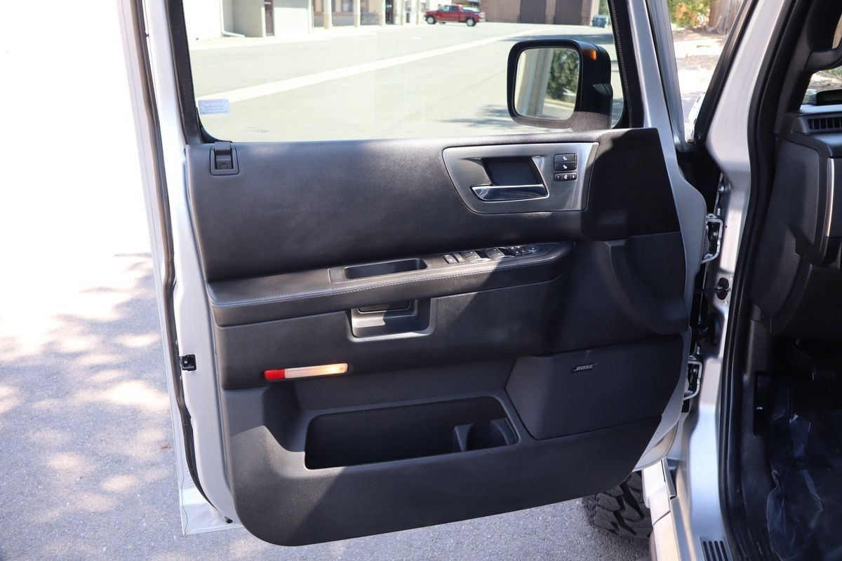 Used 2009 HUMMER H2 Luxury AWD/4WD image 22
