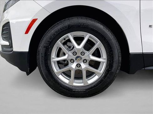 Certified 2024 Chevrolet Equinox LS FWD image 10
