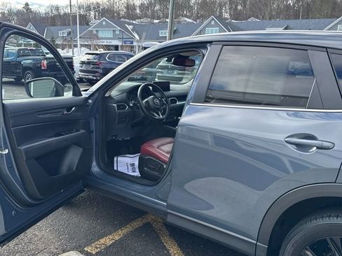 Used 2023 MAZDA CX-5 Carbon Edition image 6