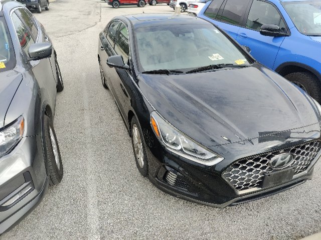 Used 2018 Hyundai Sonata Sport w/ Tech Package 05 FWD image 16
