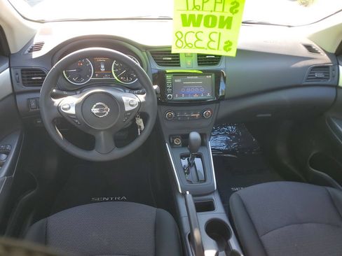 Used 2019 Nissan Sentra S w/ Exterior Package FWD image 10