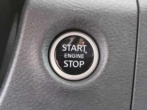 Used 2024 Nissan Frontier SL w/ Technology Package RWD image 32
