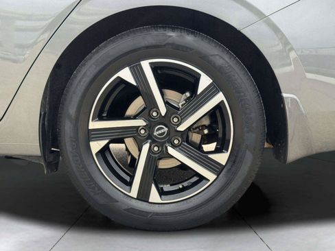 Used 2024 Nissan Sentra SV FWD image 57
