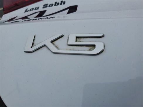 Used 2023 Kia K5 LXS image 10