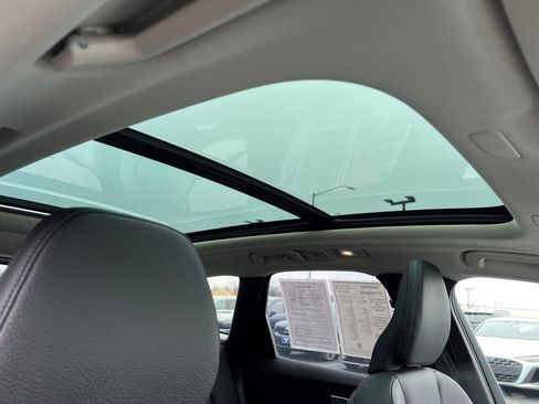 Certified 2023 Volvo XC60 B5 Plus w/ Climate Package image 15