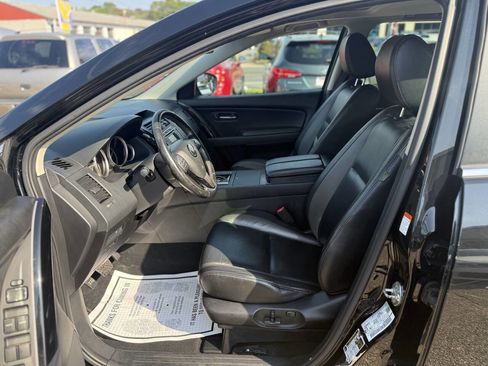 Used 2011 MAZDA CX-9 Touring w/ Moonroof & Bose Audio Pkg image 8