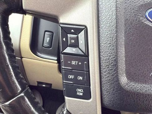 Used 2017 Ford Expedition Limited image 12