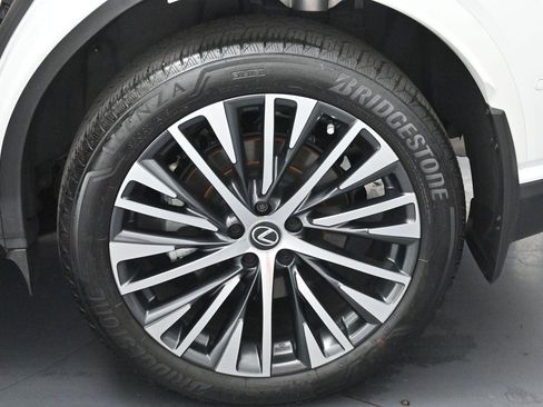 Used 2025 Lexus RX 350 Premium Plus w/ Convenience Package AWD/4WD image 39