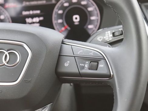 Used 2025 Audi Q5 2.0T Premium w/ Convenience Plus Package image 22