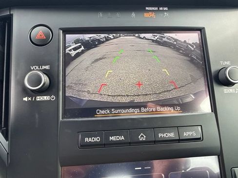 Used 2025 Subaru Outback AWD/4WD image 15