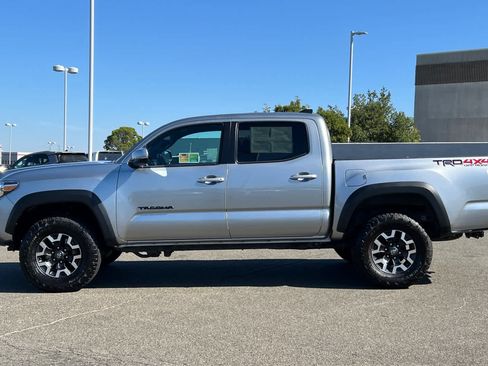 Used 2023 Toyota Tacoma TRD Off-Road AWD/4WD image 9