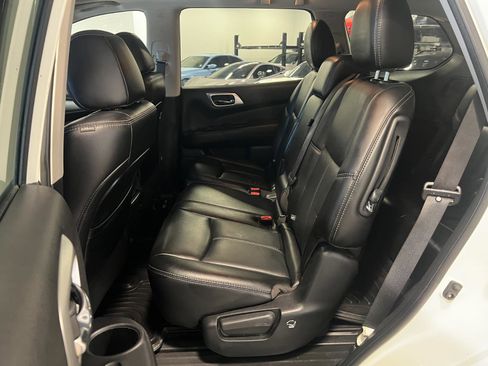 Used 2017 Nissan Pathfinder SL w/ SL Premium Package image 28