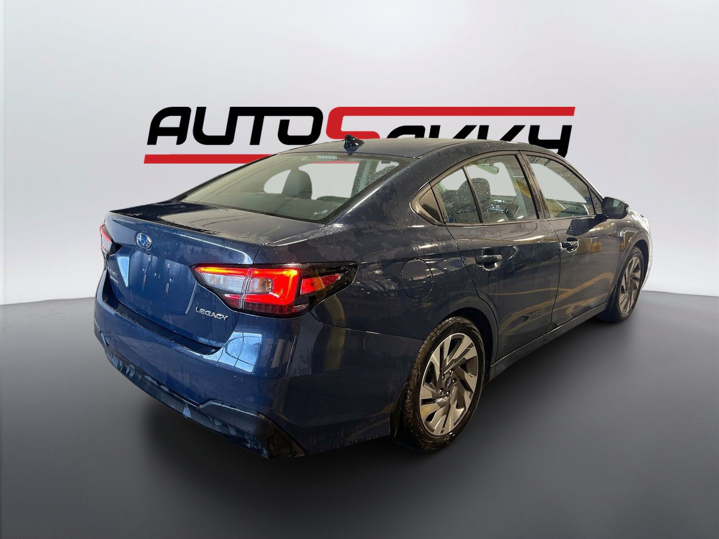 Used 2025 Subaru Legacy Limited AWD/4WD image 7