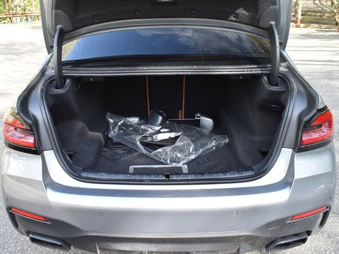 Used 2023 BMW M550i xDrive w/ Executive Package image 17