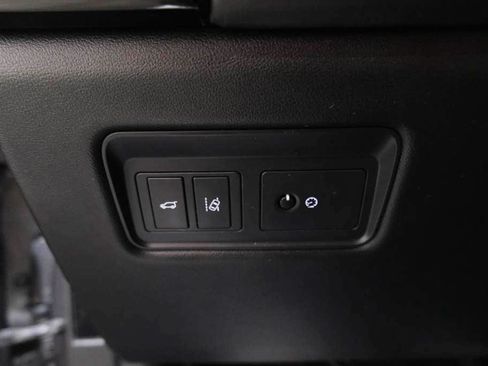 Used 2017 Land Rover Range Rover Supercharged AWD/4WD image 38