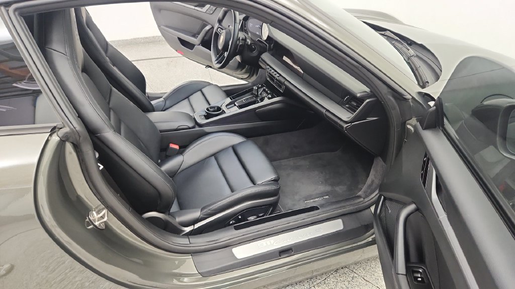 Used 2021 Porsche 911 Carrera S RWD image 77