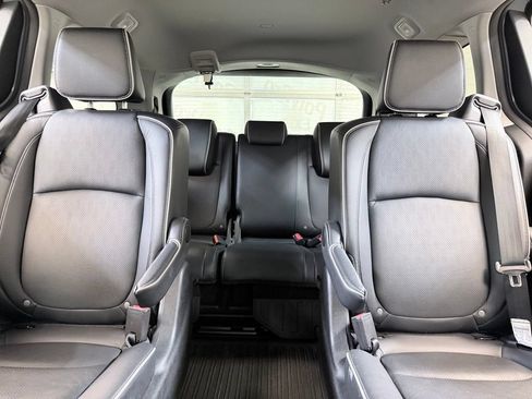 Used 2023 Honda Odyssey Elite image 18