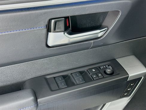 Used 2024 Toyota Sequoia Platinum image 18