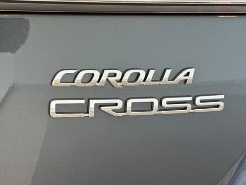 Certified 2025 Toyota Corolla Cross L image 27