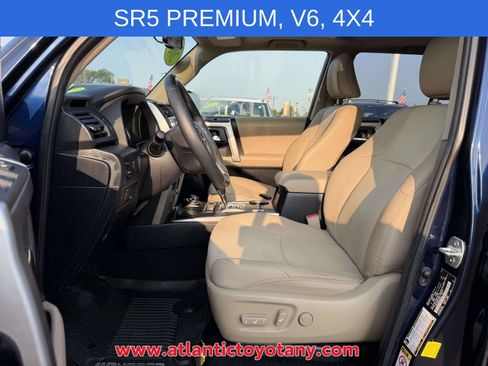 Used 2019 Toyota 4Runner SR5 Premium AWD/4WD image 17