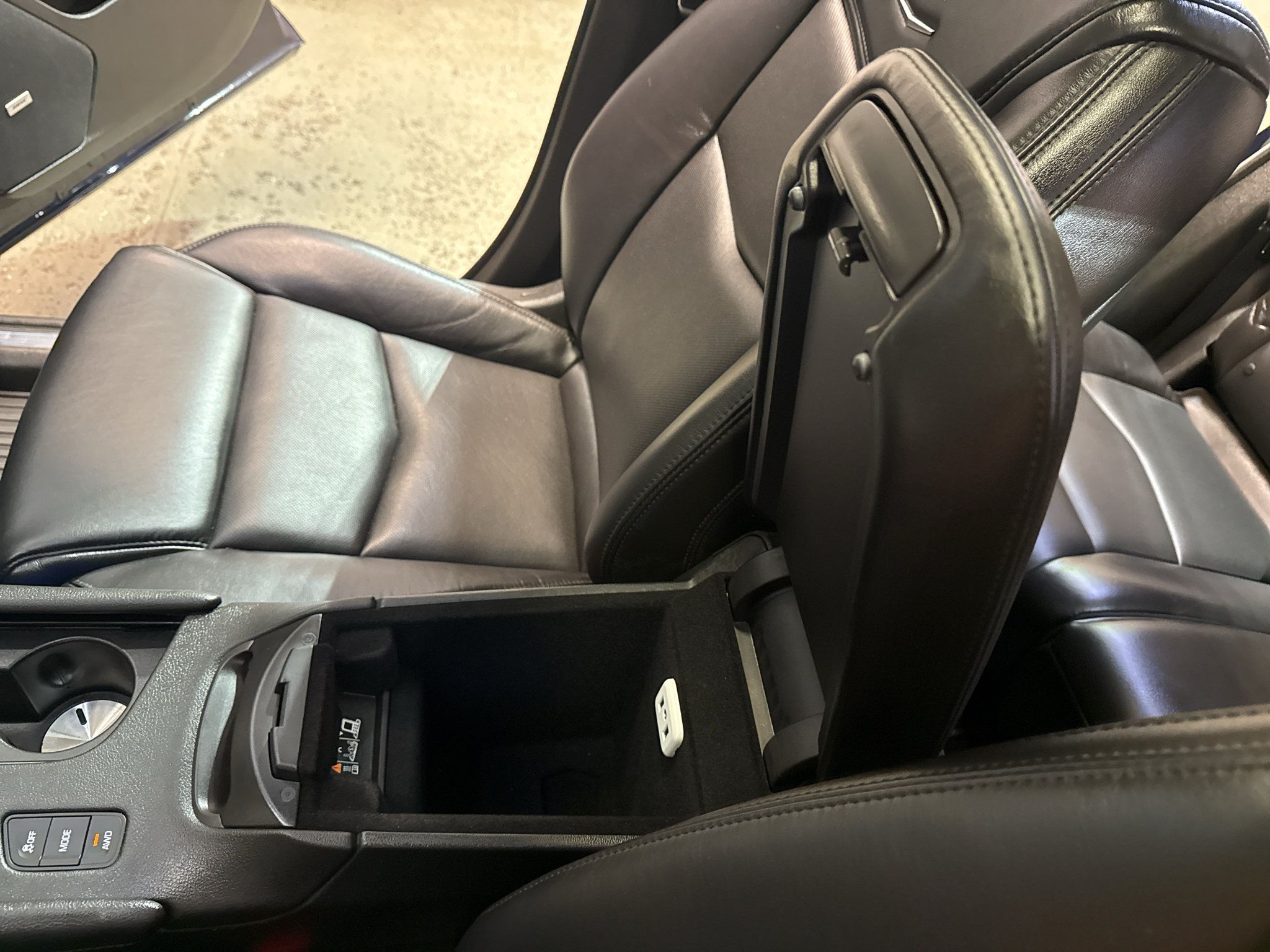 Used 2017 Cadillac XT5 Premium Luxury w/ Driver Assist Package AWD/4WD image 21