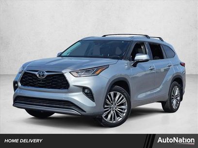 Used 2022 Toyota Highlander Platinum