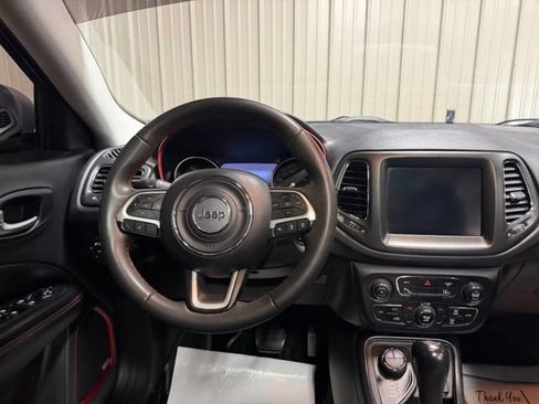 Used 2021 Jeep Compass Trailhawk w/ Sun and Sound Group AWD/4WD image 30