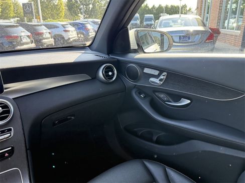 Certified 2022 Mercedes-Benz GLC 300 4MATIC image 17