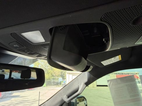 Used 2017 Ford F150 Platinum w/ Technology Package image 31