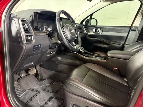 Used 2022 Kia Sorento S image 21