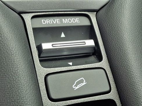 Certified 2024 Honda HR-V EX-L image 23