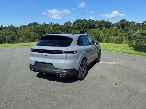 New 2025 Porsche Cayenne S image 7