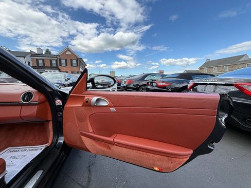 Used 2006 Porsche Boxster RWD image 16