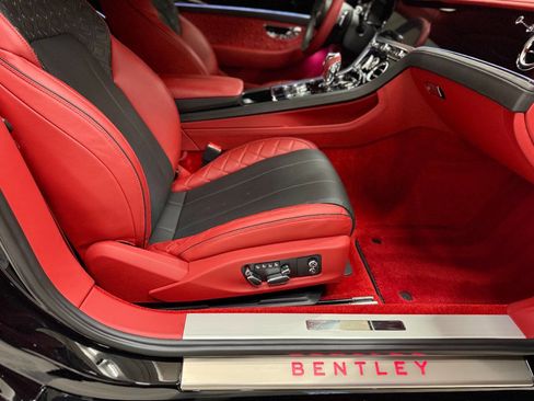 Used 2021 Bentley Continental GT AWD/4WD image 23