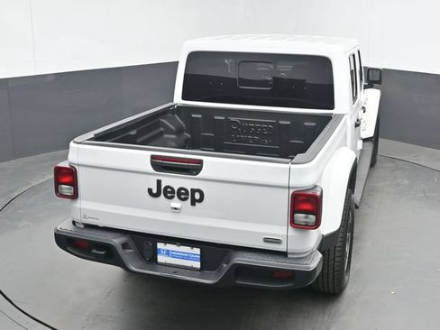 Used 2020 Jeep Gladiator Overland AWD/4WD image 36