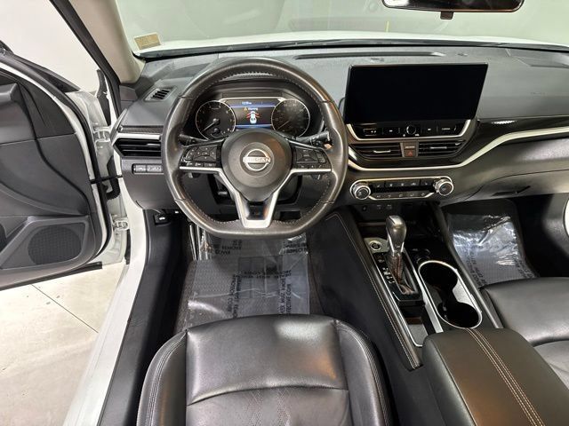Used 2023 Nissan Altima 2.5 SR w/ SR Premium Package FWD image 17