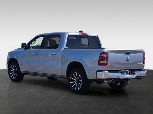 Used 2022 RAM 1500 Laramie AWD/4WD image 8