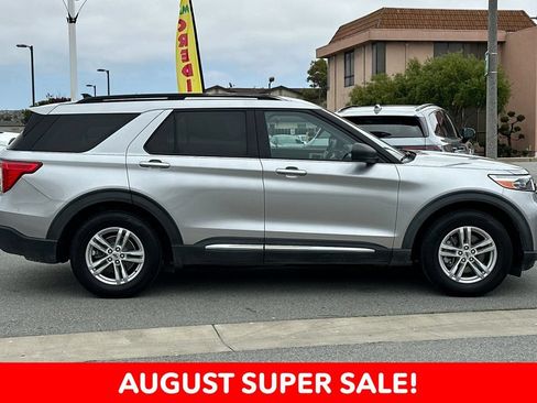 Used 2021 Ford Explorer XLT w/ Equipment Group 202A RWD image 2