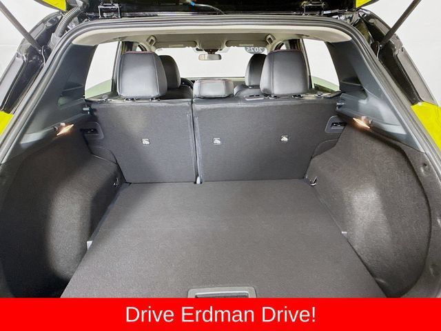 Used 2025 Nissan Kicks SR FWD image 33