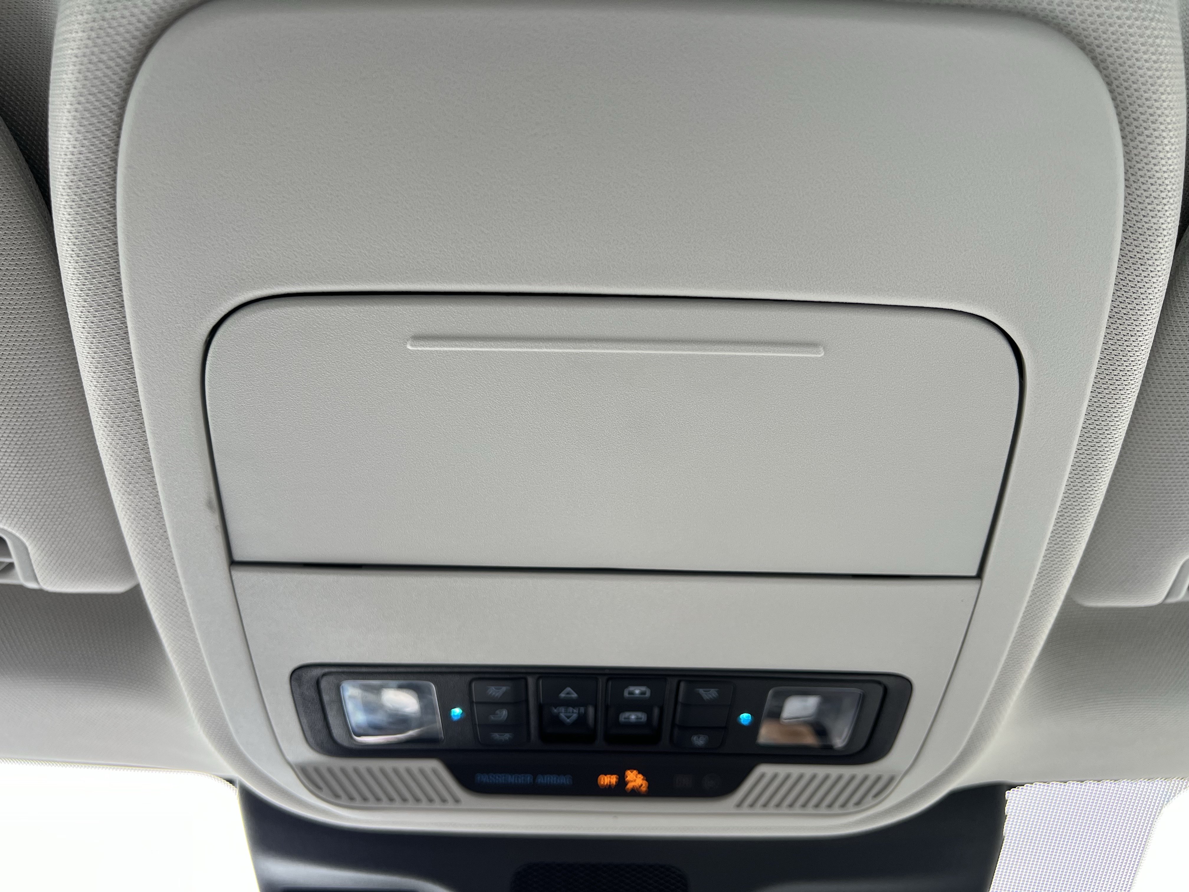 Used 2025 Ford Expedition Platinum w/ Driver's Package AWD/4WD image 52
