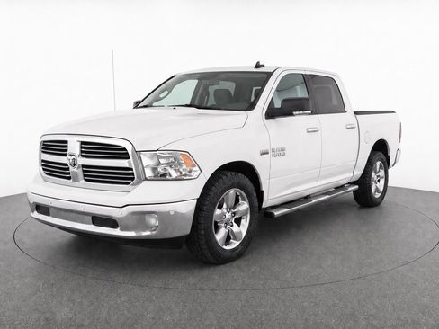 Used 2017 RAM 1500 Big Horn AWD/4WD image 3