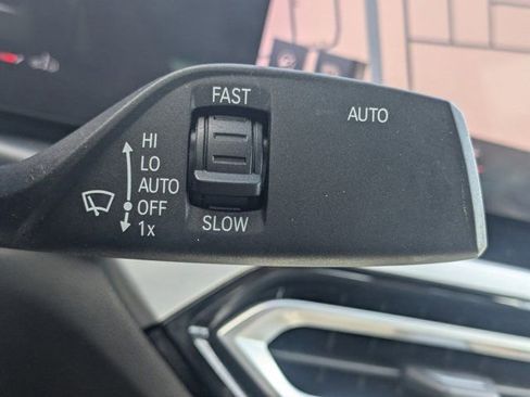 Used 2023 BMW 330i Sedan w/ Driving Assistance Package image 31