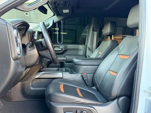Used 2022 GMC Sierra 2500 AT4 w/ AT4 Preferred Package image 11
