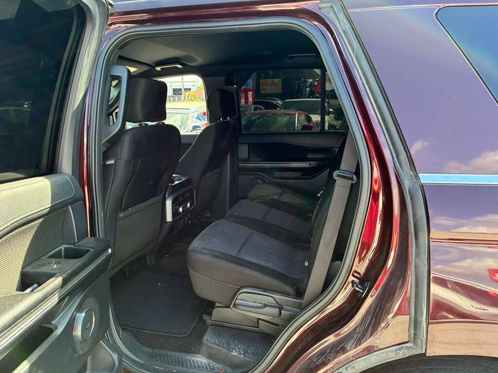 Used 2020 Ford Expedition XLT w/ Cargo Package RWD image 12