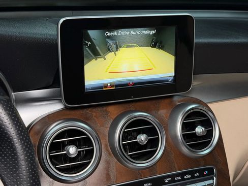 Used 2019 Mercedes-Benz GLC 300 image 47