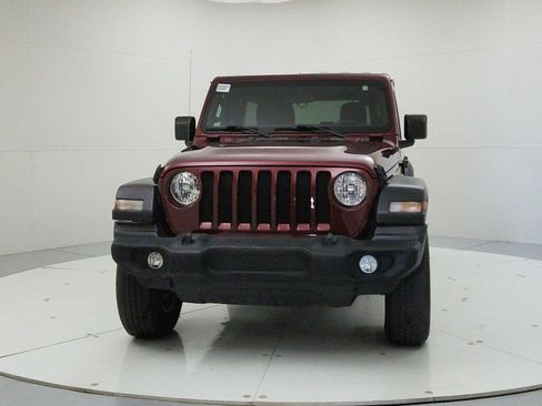 Used 2022 Jeep Wrangler Unlimited Sport AWD/4WD image 2