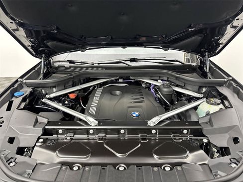 New 2026 BMW X5 xDrive40i w/ M Sport Package AWD/4WD image 20