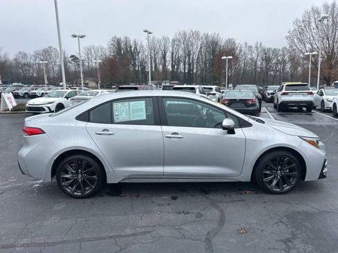 Used 2024 Toyota Corolla SE image 4